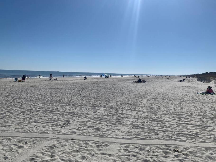 Beachin It!-Oceanview Updated 2024, King Bed Bikes Hilton Head Island Exterior photo